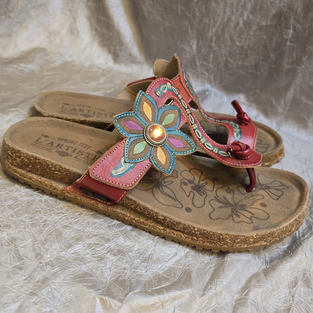 L'ARTISTE Women's Red Floral Sandals SZ 8.5 - Picture 4 of 9